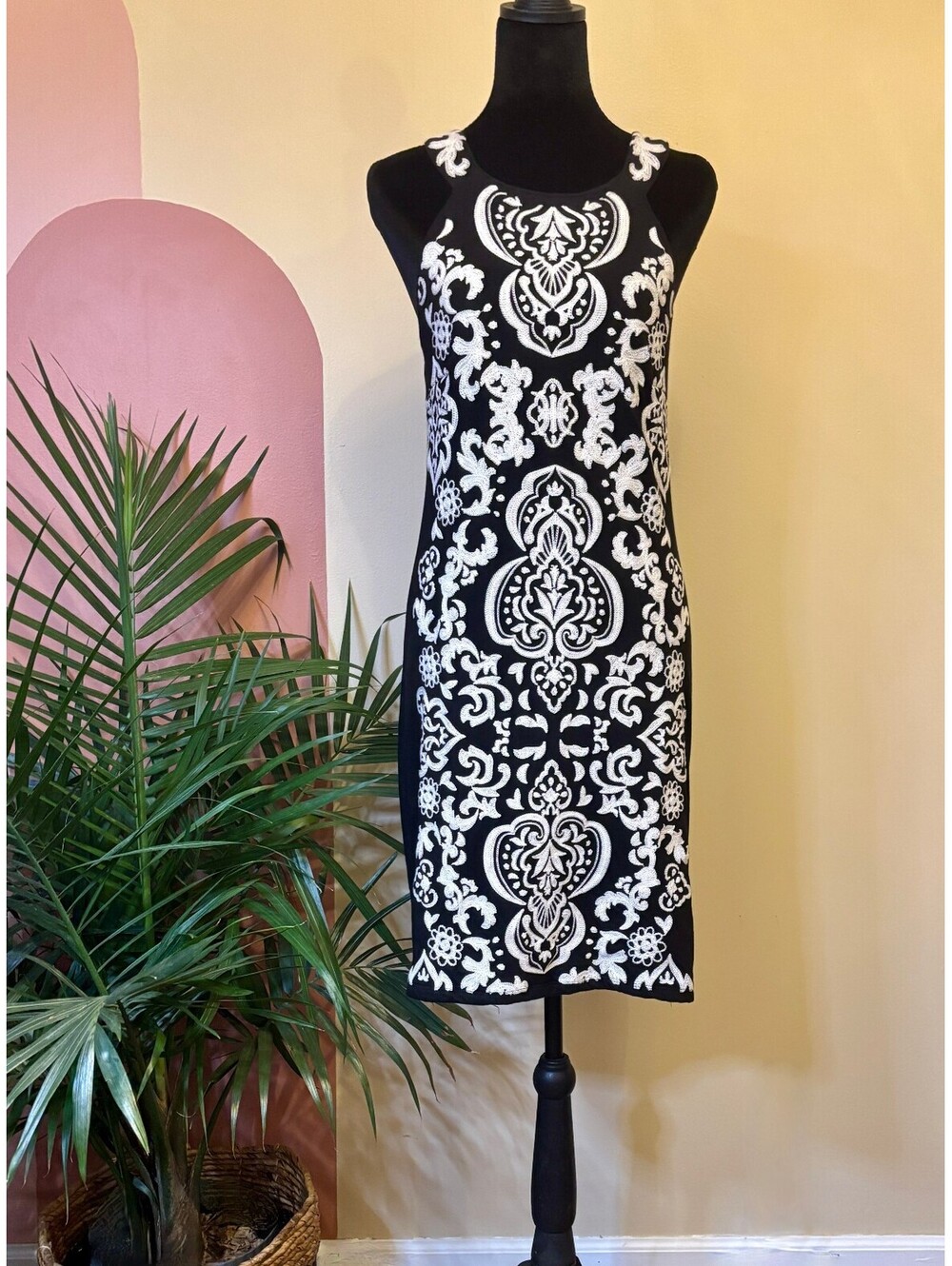 INC International Concepts Women's Embroidered Shift Dress Black Feminine Small